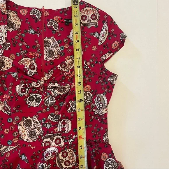 Hell Bunny Sugar Skull print dress. Size M. Sweetheart neck. Back zipper. Used. - Picture 9 of 13